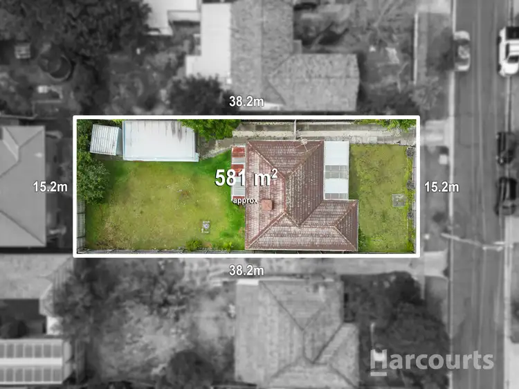 8 Dunedin Street, Maidstone VIC 3012