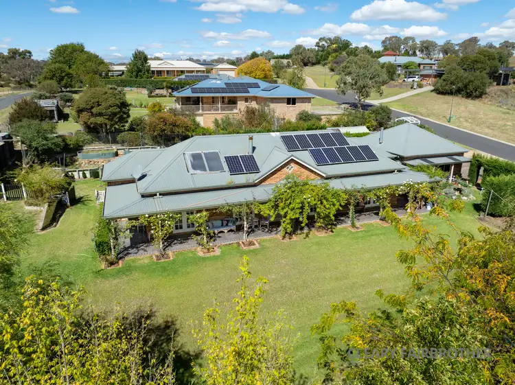 2 Kensington Place, Perthville NSW 2795
