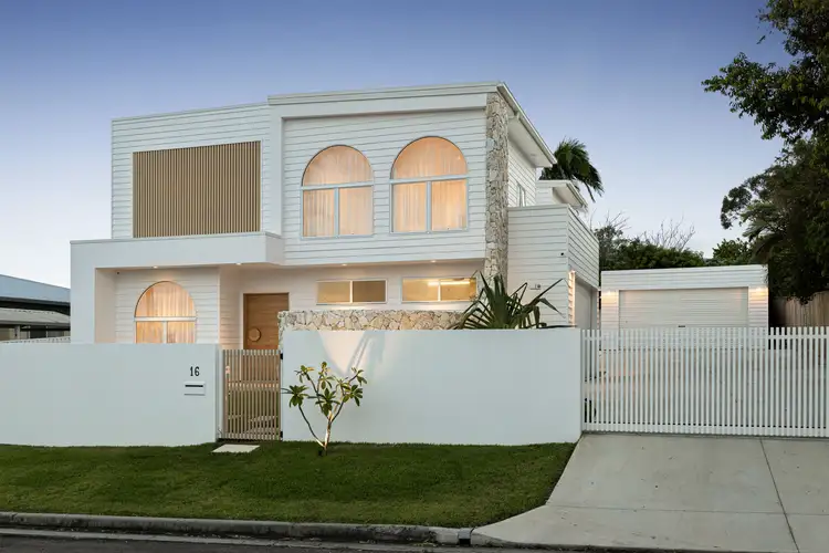 16 Trundle Street, Dicky Beach QLD 4551