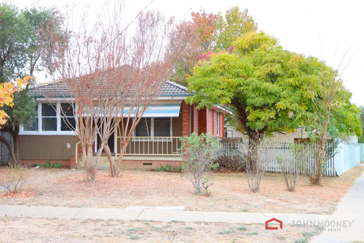 10 Immarna Place, Kooringal NSW 2650