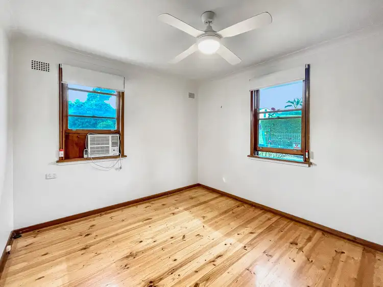Fifth view of Homely house listing, 10 Allawah Place, Koonawarra NSW 2530