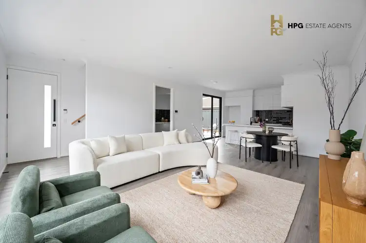 Second view of Homely house listing, 2/7 Aylesbury Crescent, Gladstone Park VIC 3043