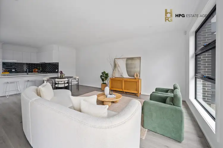 Third view of Homely house listing, 2/7 Aylesbury Crescent, Gladstone Park VIC 3043