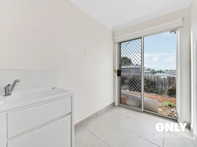 Fifth view of Homely unit listing, 10/2 Oddy Street, Drouin VIC 3818