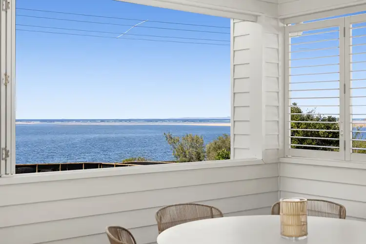 1 Worthington Lane, Golden Beach QLD 4551