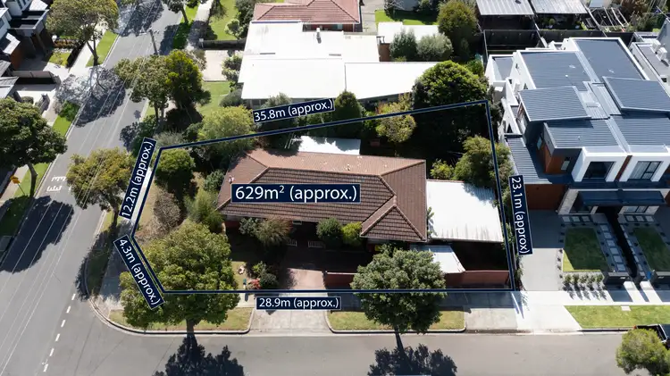 10 Phillip Road, Keilor East VIC 3033