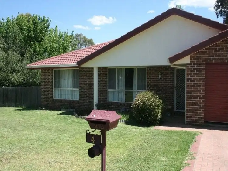 4 Glendower Close, Armidale NSW 2350