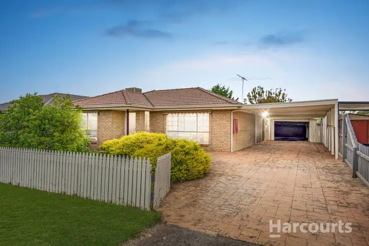 3 Reynolds Place, Melton South VIC 3338