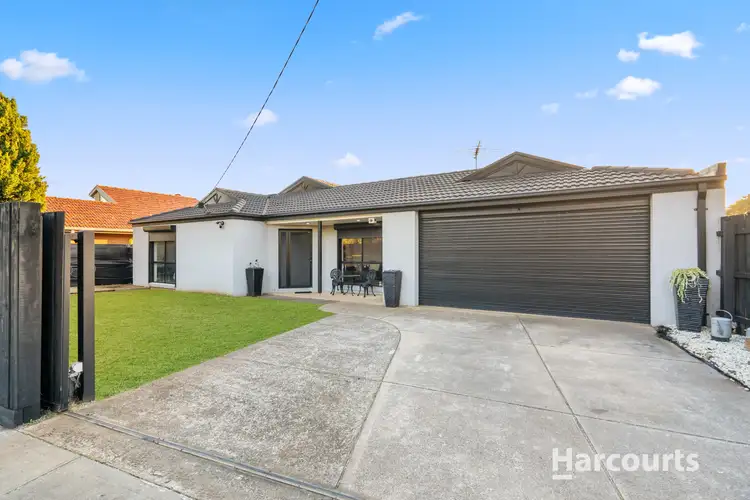 8 Troups Road North, Rockbank VIC 3335
