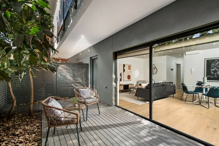 4/12 Leonard Crescent, Ascot Vale VIC 3032