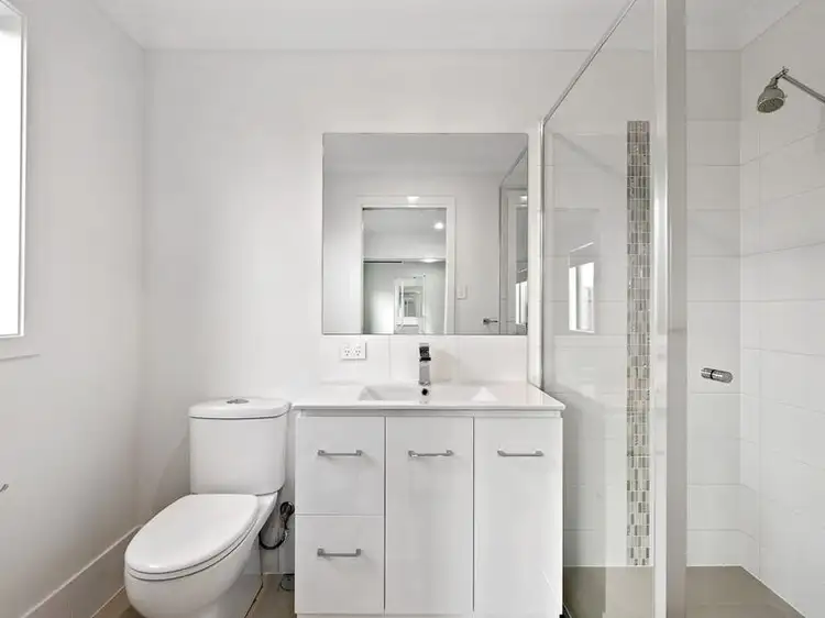 Sixth view of Homely unit listing, 26 McInnes Crescent, Glenvale QLD 4350