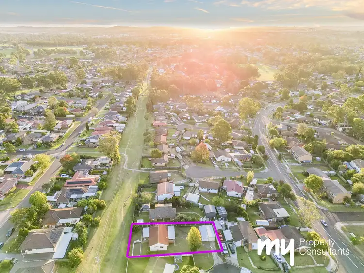 Sixth view of Homely house listing, 8 Eurabbie Place, Macquarie Fields NSW 2564