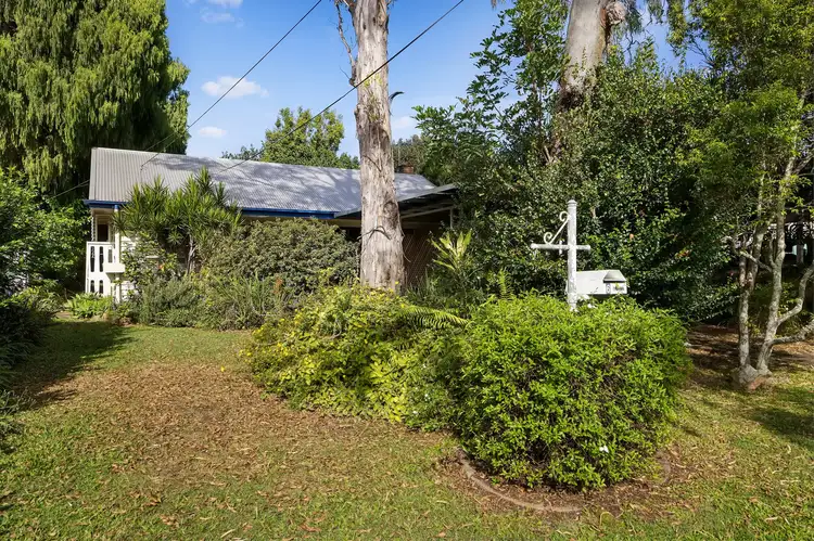 Second view of Homely house listing, 6 Marlborough Street, Sherwood QLD 4075