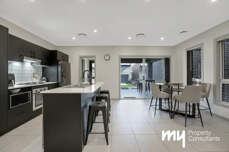Main view of Homely townhouse listing, 100 Edmondson Avenue, Austral NSW 2179