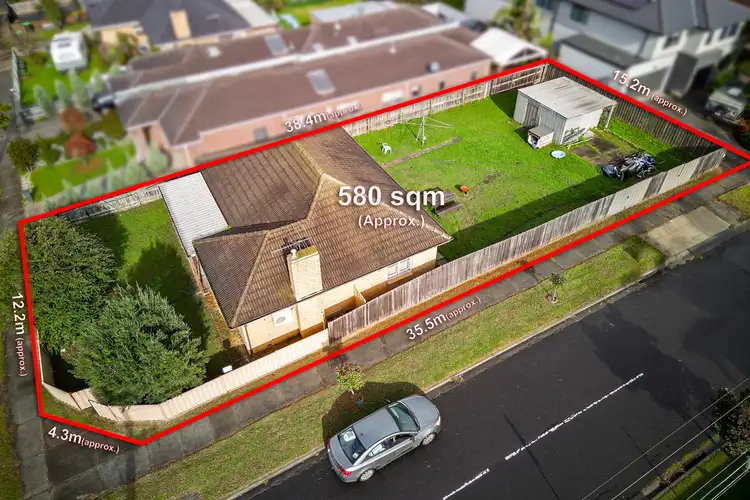 9 Thomas Street, Airport West VIC 3042