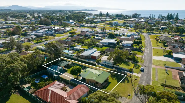 96 Greenbank Grove, Culburra Beach NSW 2540