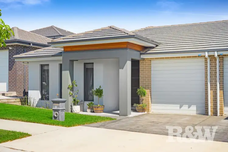 25A Evans Street