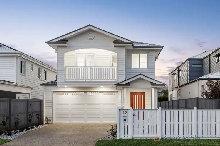18 Strong Avenue, Graceville QLD 4075