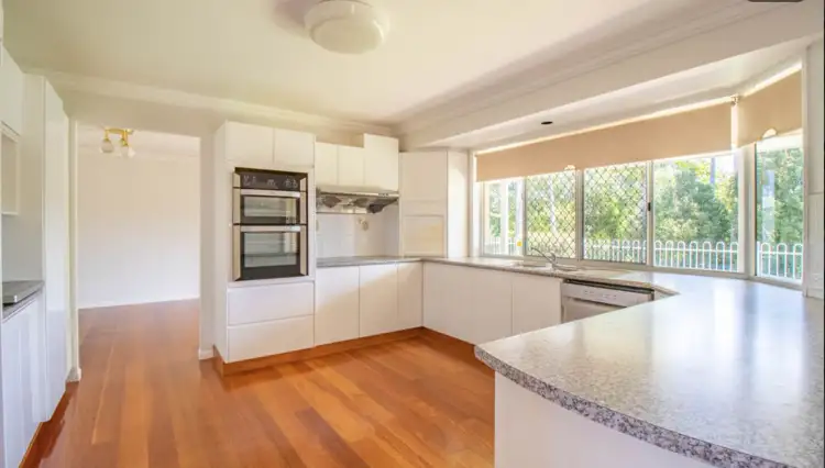 5 Creekwood Place, Helensvale QLD 4212