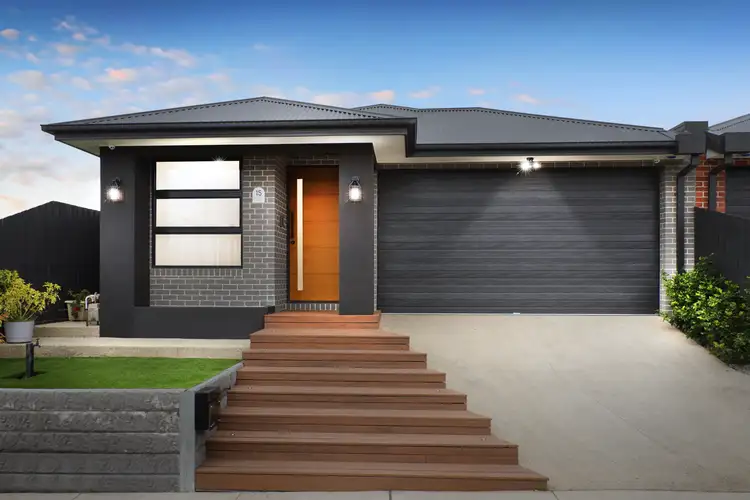15 Palmaston Drive, Greenvale VIC 3059