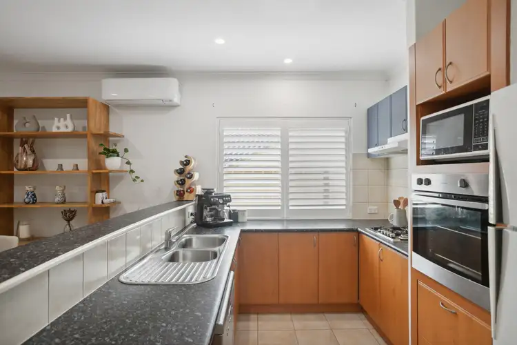 Fourth view of Homely townhouse listing, 6A Panton Crescent, Karrinyup WA 6018
