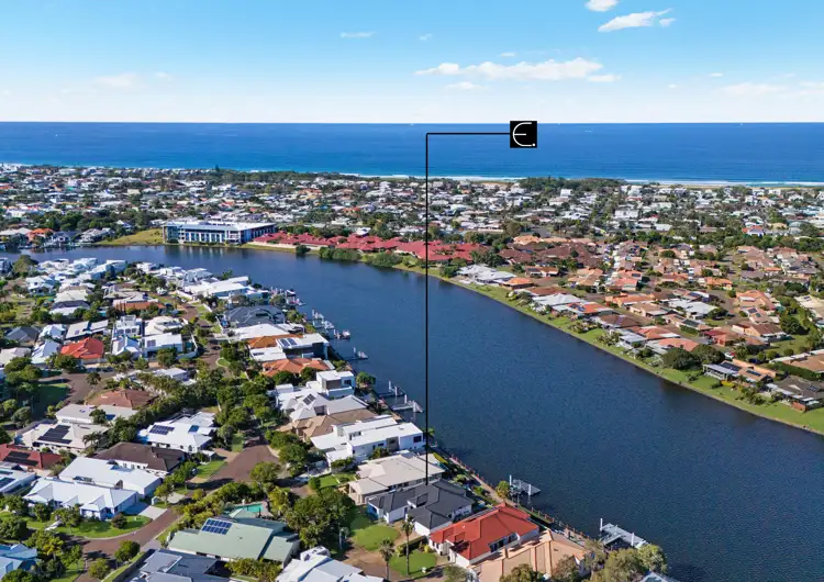 14 Seychelles Place, Kawana Island QLD 4575