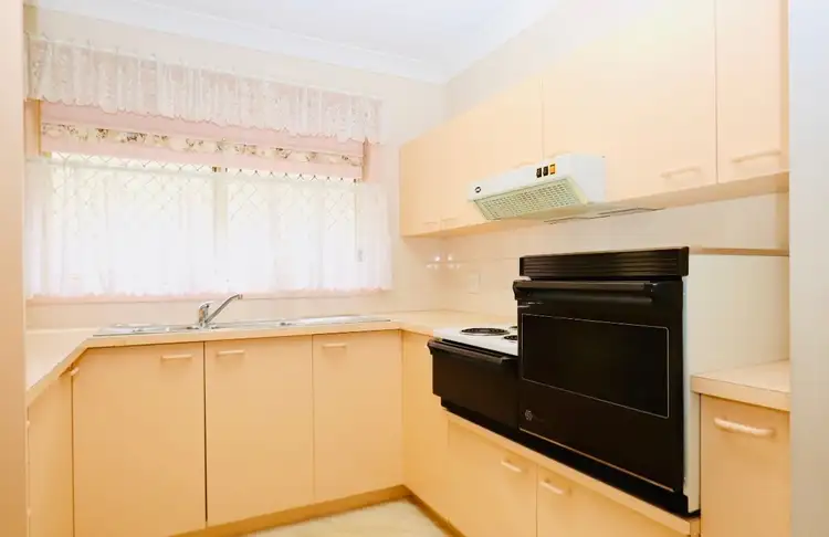 Fifth view of Homely villa listing, 31/29A View Street, Kelso NSW 2795