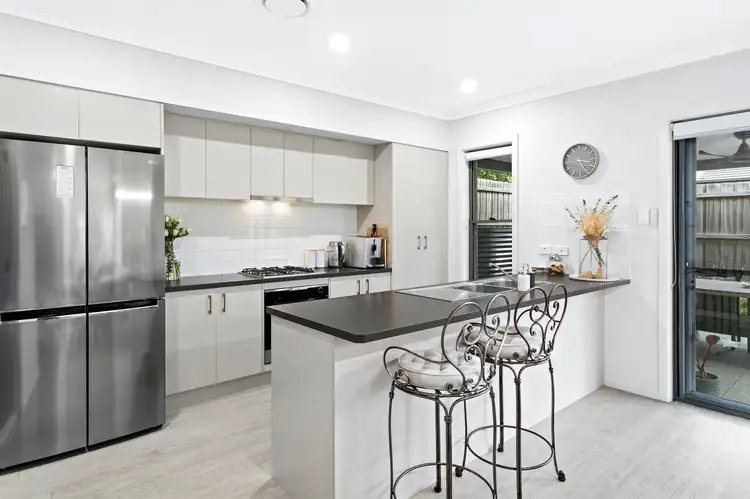 Fifth view of Homely house listing, 8 Elsa Glade, Schofields NSW 2762
