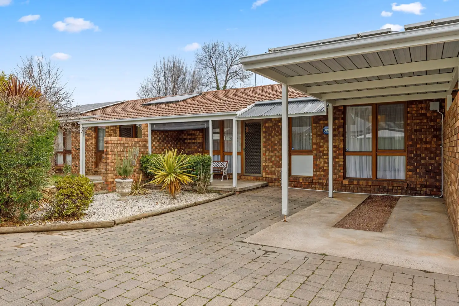 Main view of Homely townhouse listing, 2/47 Canberra Avenue, Queanbeyan NSW 2620