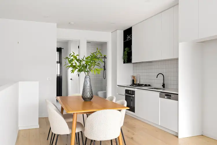 Fifth view of Homely townhouse listing, 2/652 Pascoe Vale Road, Oak Park VIC 3046