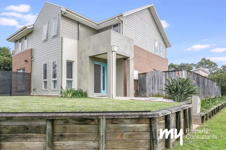 16 St Simon Close, Blair Athol NSW 2560