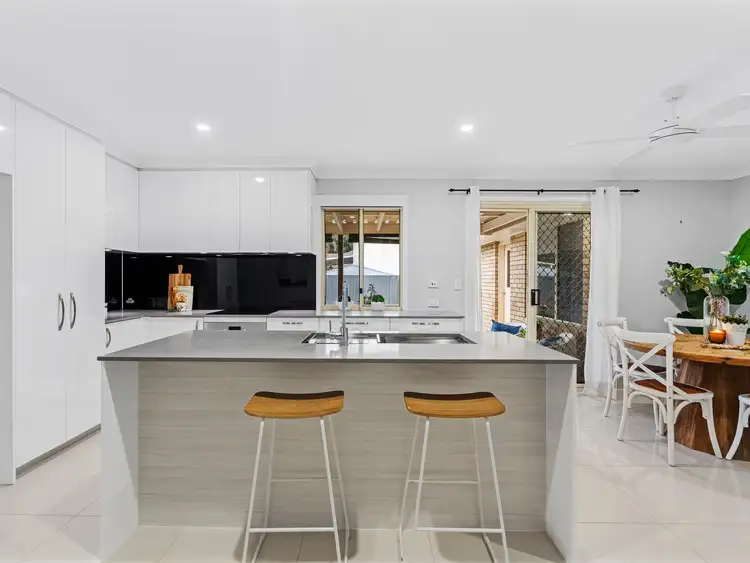 Sixth view of Homely house listing, 5 Weir Close, Belmont QLD 4153