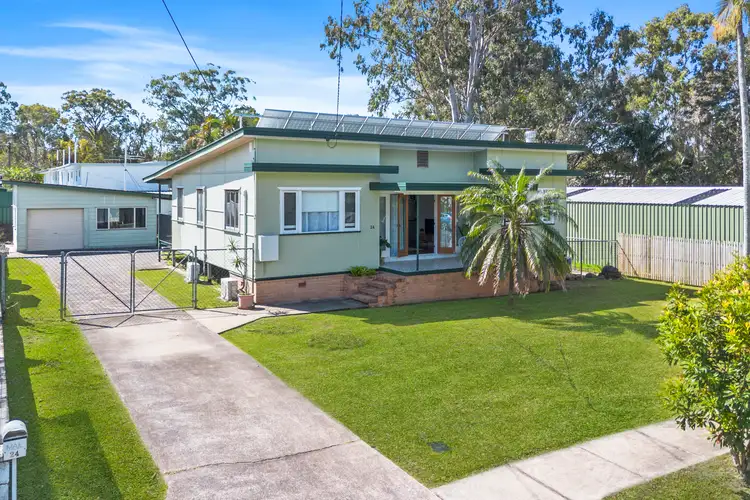 24 Astley Street, Wynnum West QLD 4178