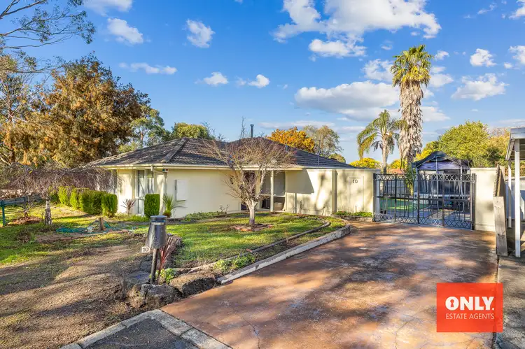 10 Bowen Court