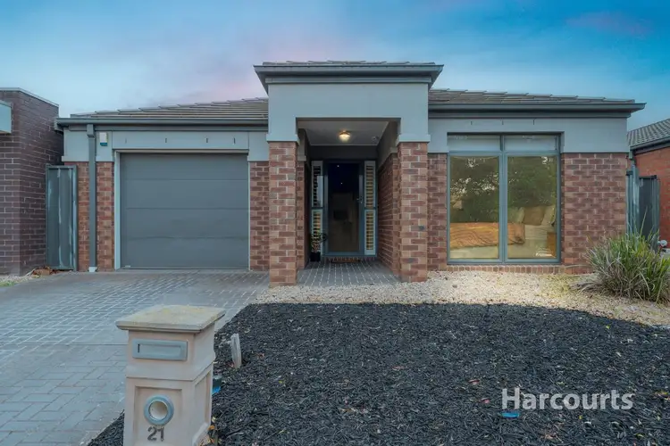 21 Jonah Parade, Deer Park VIC 3023
