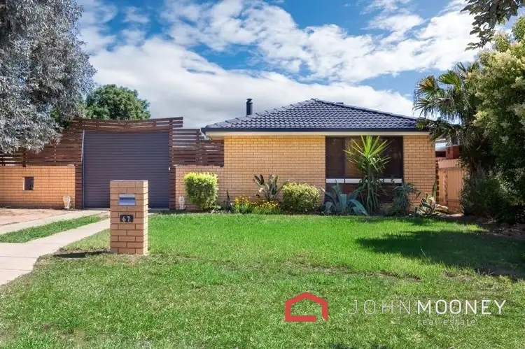 67 Huthwaite Street, Mount Austin NSW 2650
