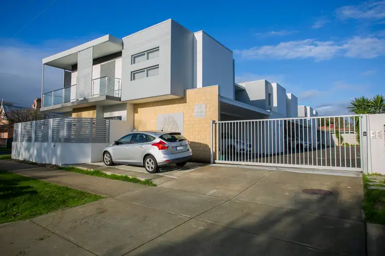 2/18 Elvire Street, Midland WA 6056