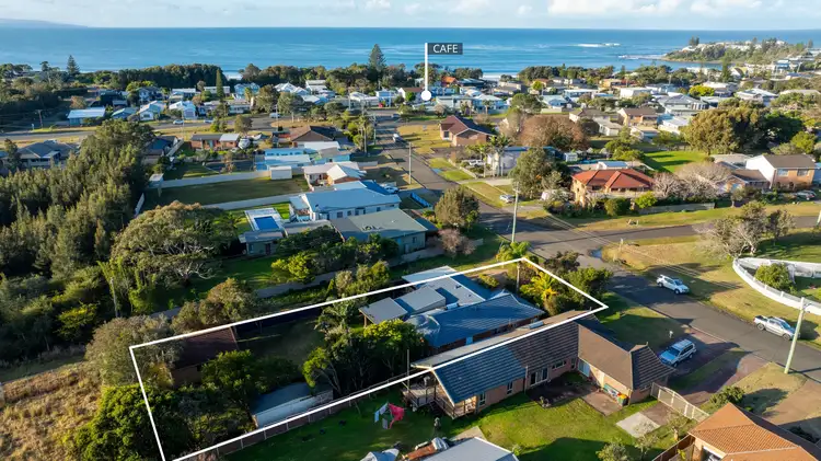 11 Silvermere Street, Culburra Beach NSW 2540