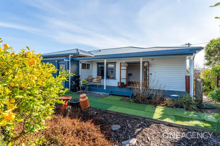 12 Inglis Street, Wynyard TAS 7325
