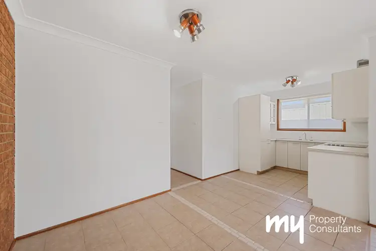 Fourth view of Homely semi-detached listing, 2/102 Chasselas Avenue, Eschol Park NSW 2558