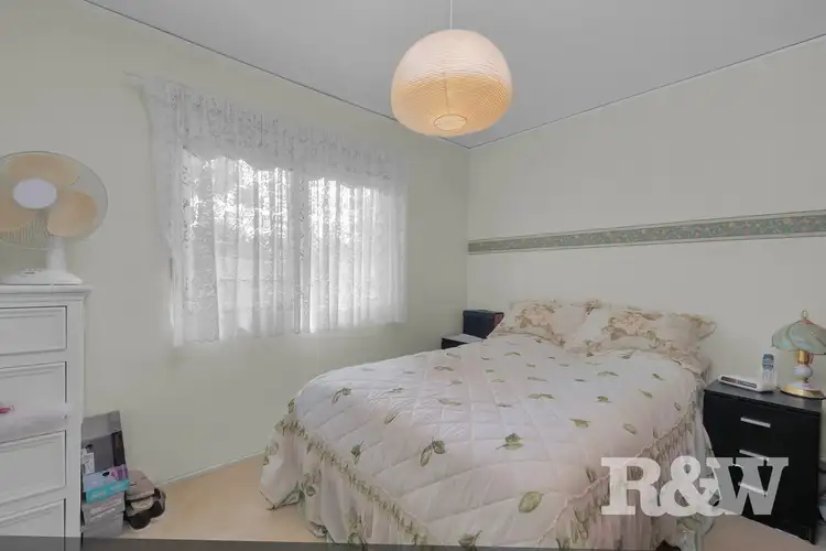 Fifth view of Homely house listing, 6 Pinaroo Crescent, Bradbury NSW 2560