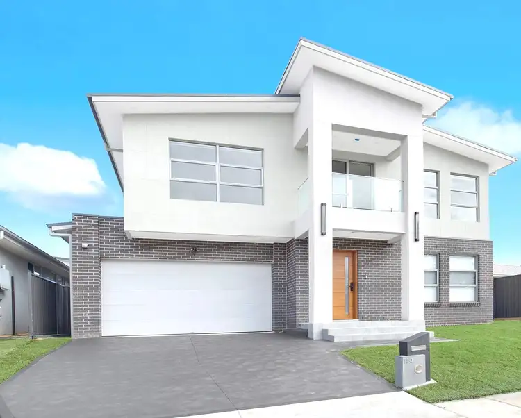 158 COPPERFIELD DRIVE, Rosemeadow NSW 2560