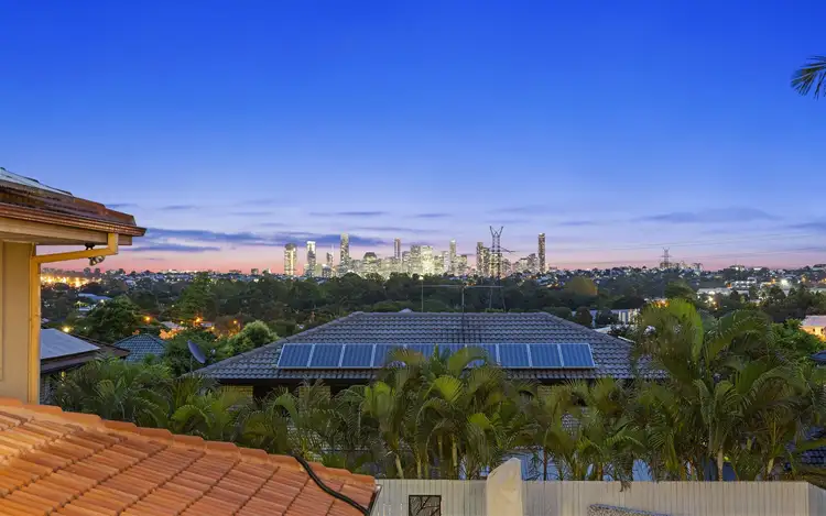 Second view of Homely house listing, 2 Willows Crt, Murarrie QLD 4172