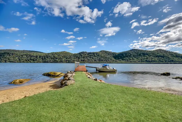2478 Hawkesbury River, Bar Point NSW 2083