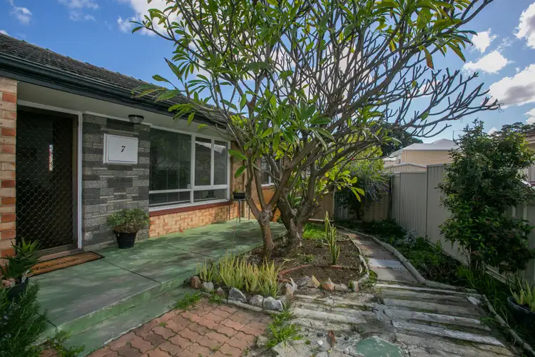 Seventh view of Homely house listing, 7 Beagle Place, Belmont WA 6104