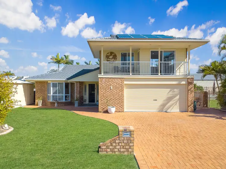3 Skinner Crescent, Urangan QLD 4655