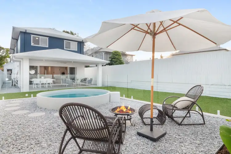 Third view of Homely house listing, 8 Davies Street, Oxley QLD 4075