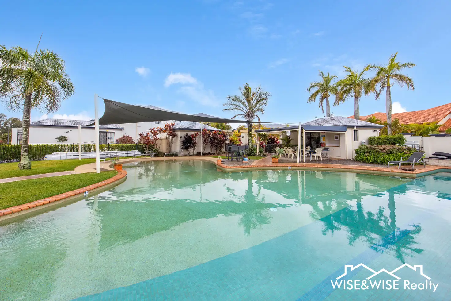 Main view of Homely townhouse listing, 17/2 Bronberg Court, Southport QLD 4215
