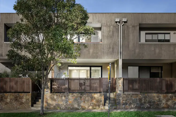 114 Valley Lake Boulevard, Keilor East VIC 3033