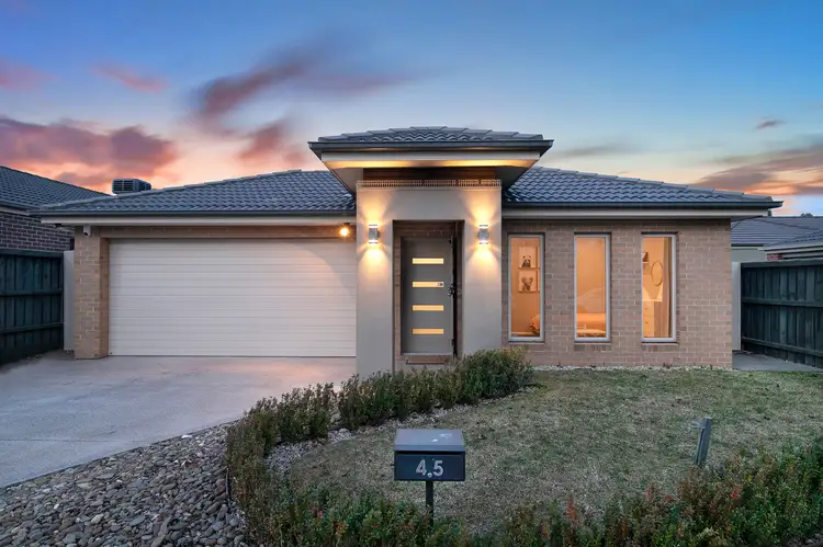 45 Bunker Circuit, Deer Park VIC 3023
